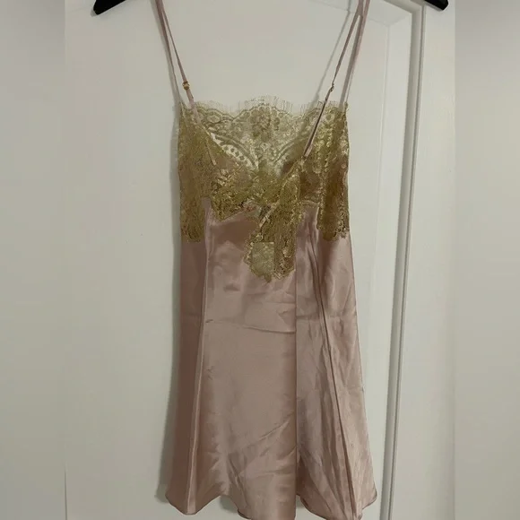 Gilda & Pearl silk sets - Picture 6 of 11